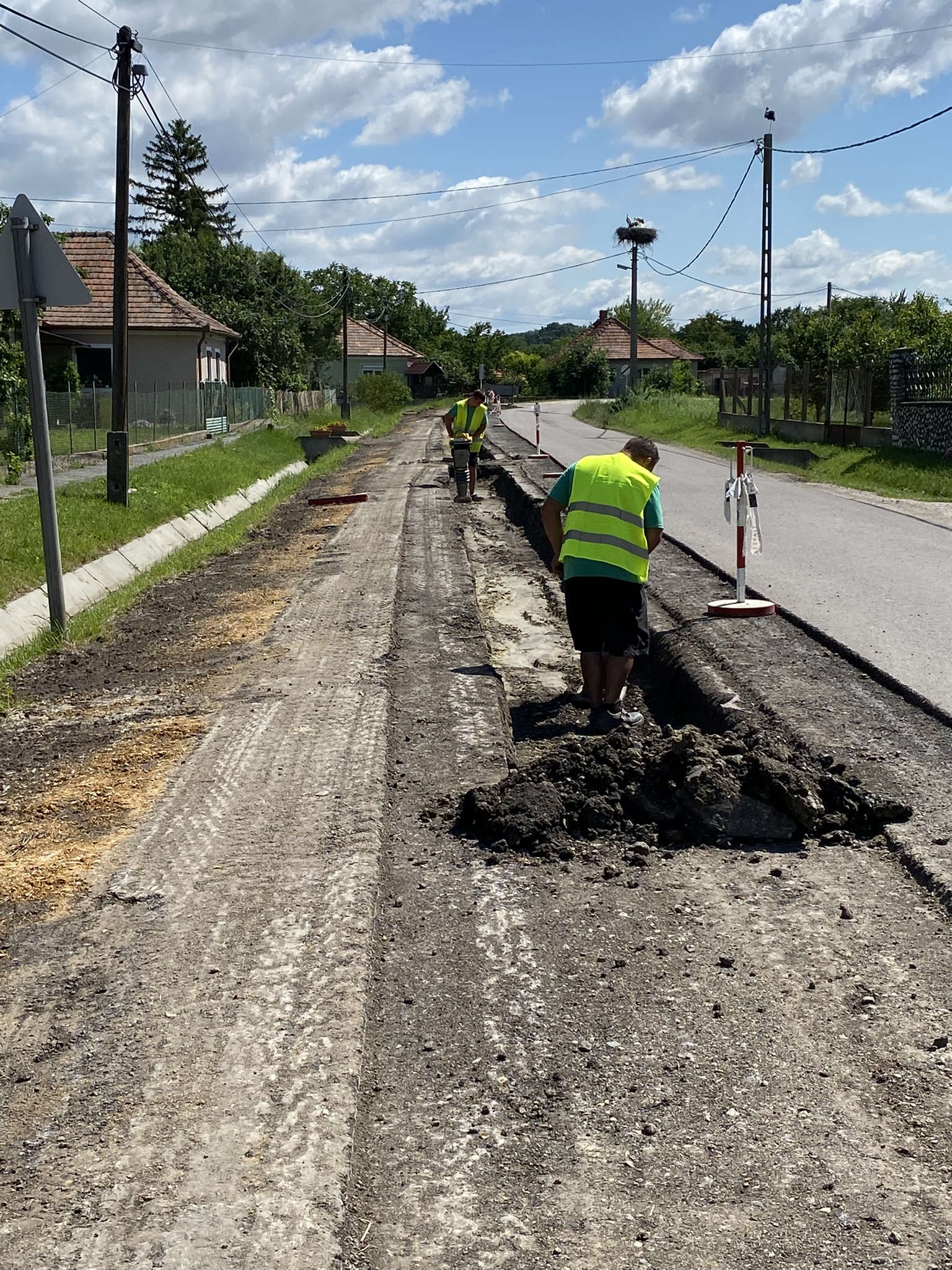 Gépi munka és bontás referenciafotó — 23. kép